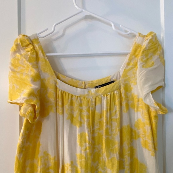 Floral linen embroidered maxi dress - Picture 7 of 11